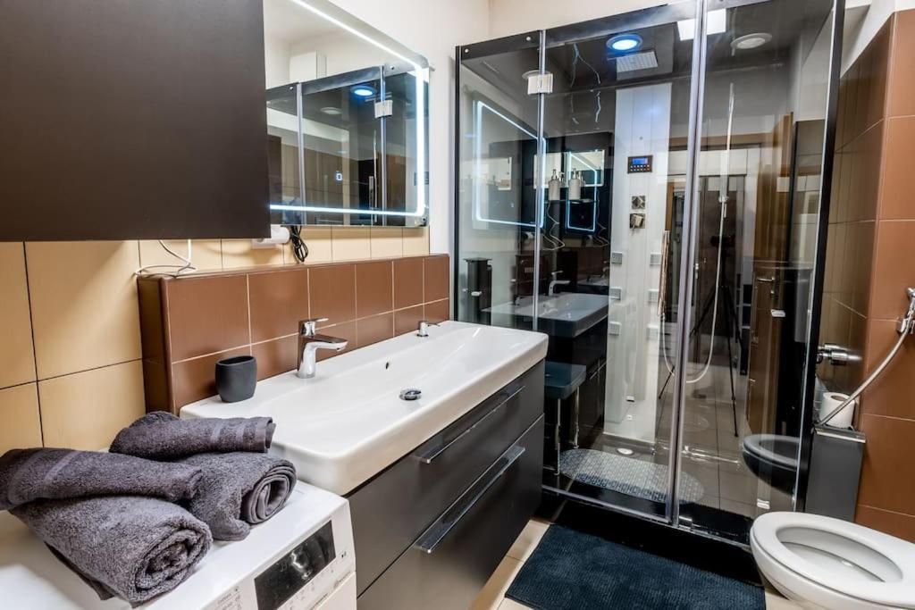 Apartman Strieborna V Centre Mesta Banska Bystrica Luaran gambar